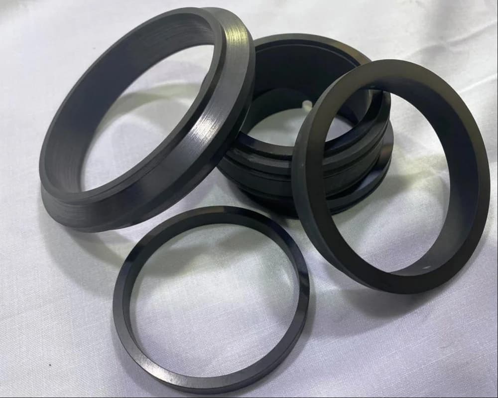 Carbon graphite rings
